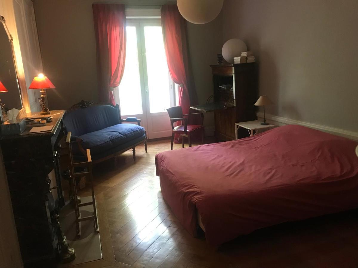 Berges Du Rhone/ Chambre Avec Balcon Lione Esterno foto